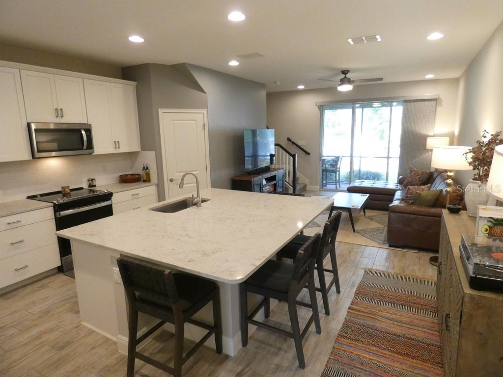 BAYSIDE TERRACE - Residential