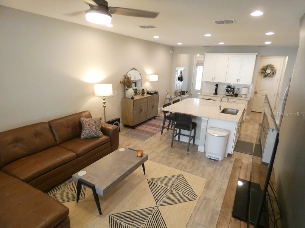 BAYSIDE TERRACE - Residential