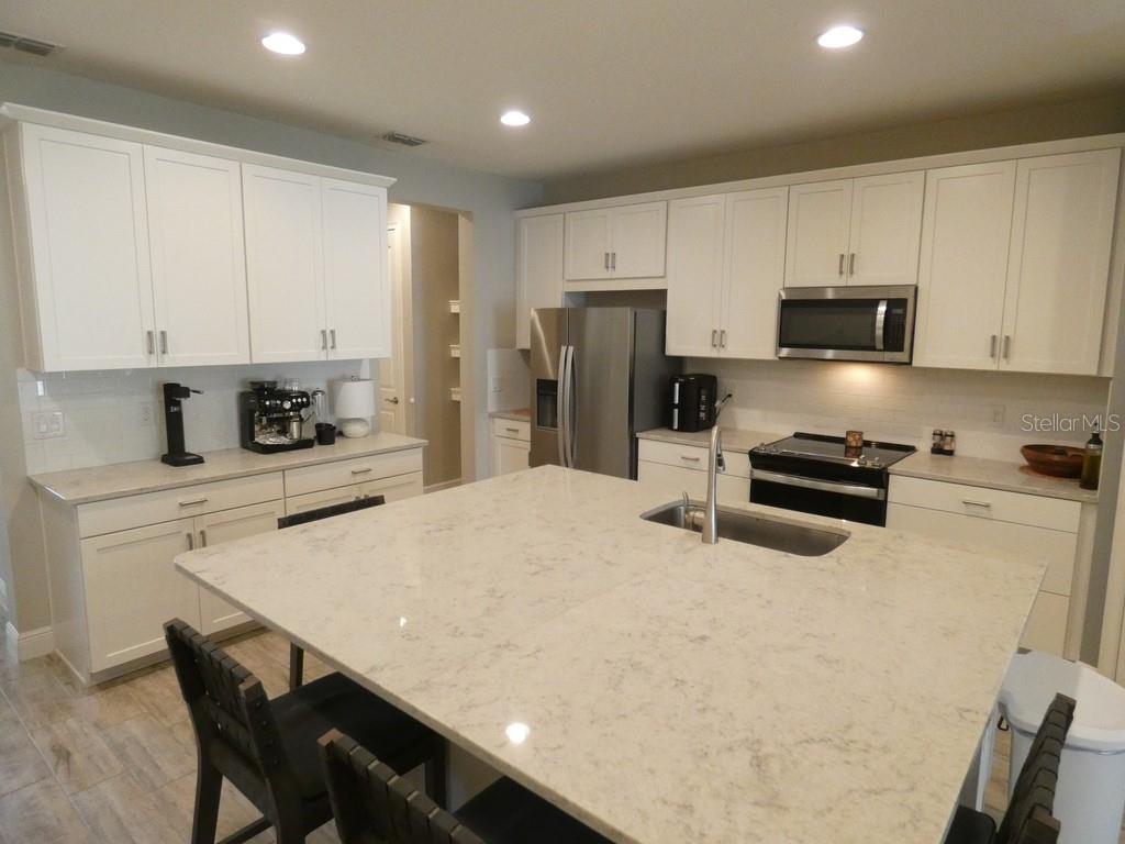 BAYSIDE TERRACE - Residential