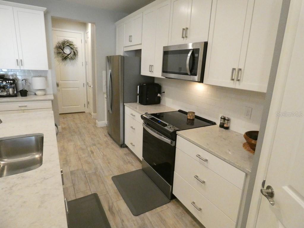 BAYSIDE TERRACE - Residential