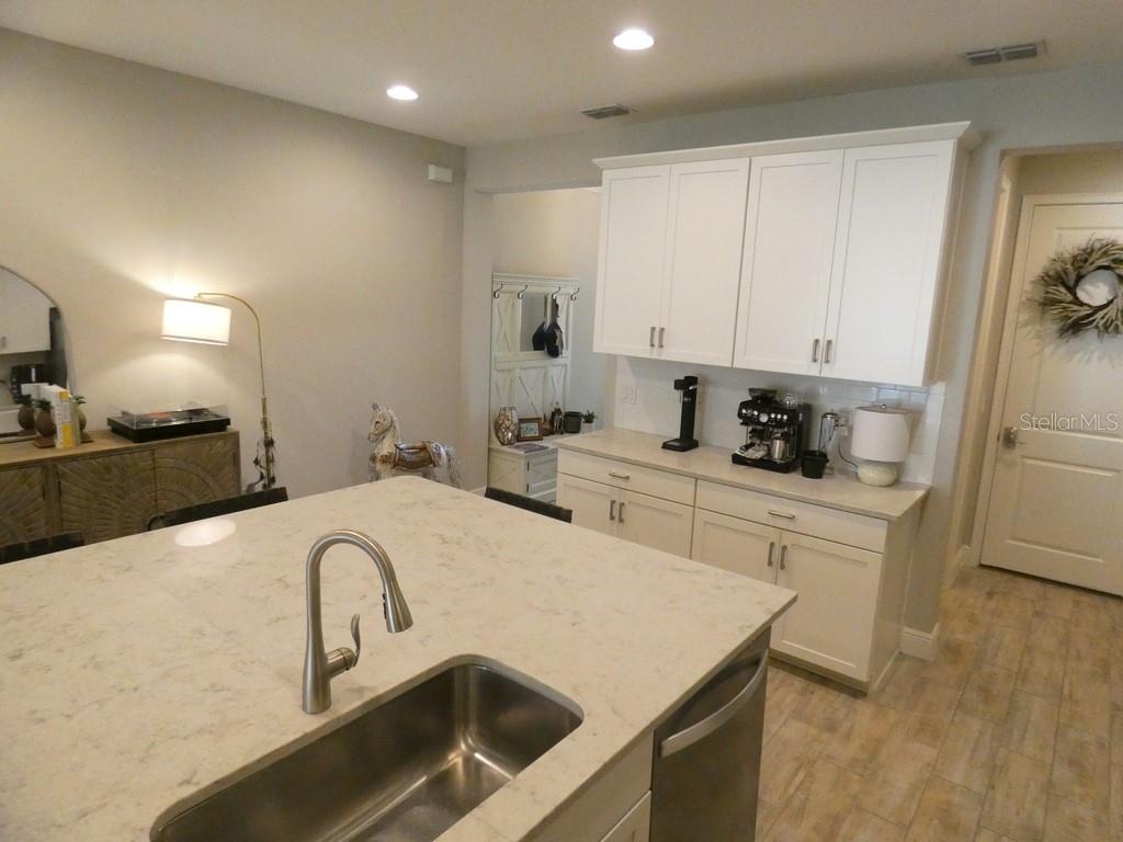 BAYSIDE TERRACE - Residential