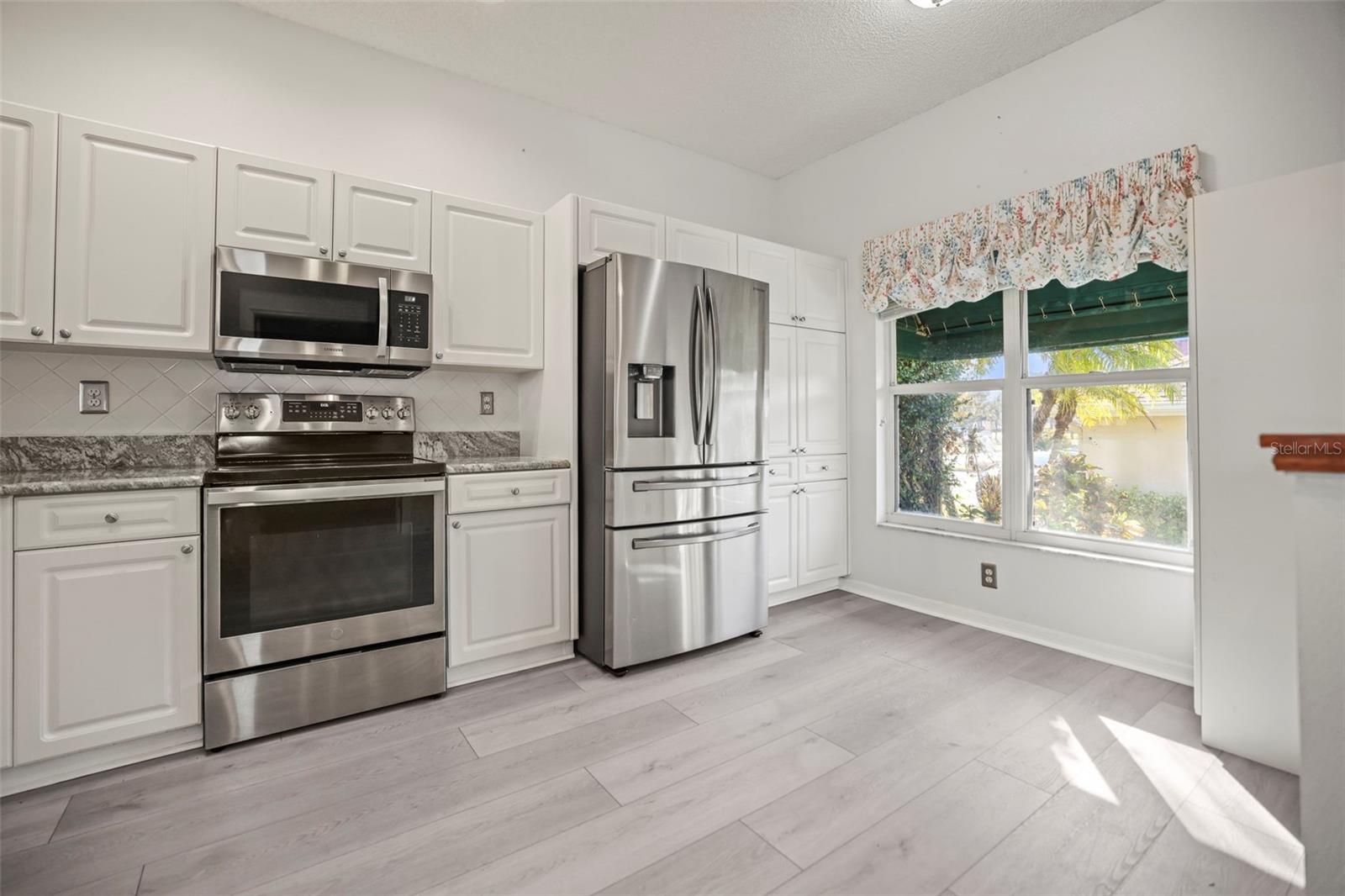 SHORES OF LONG BAYOU CONDO - Residential