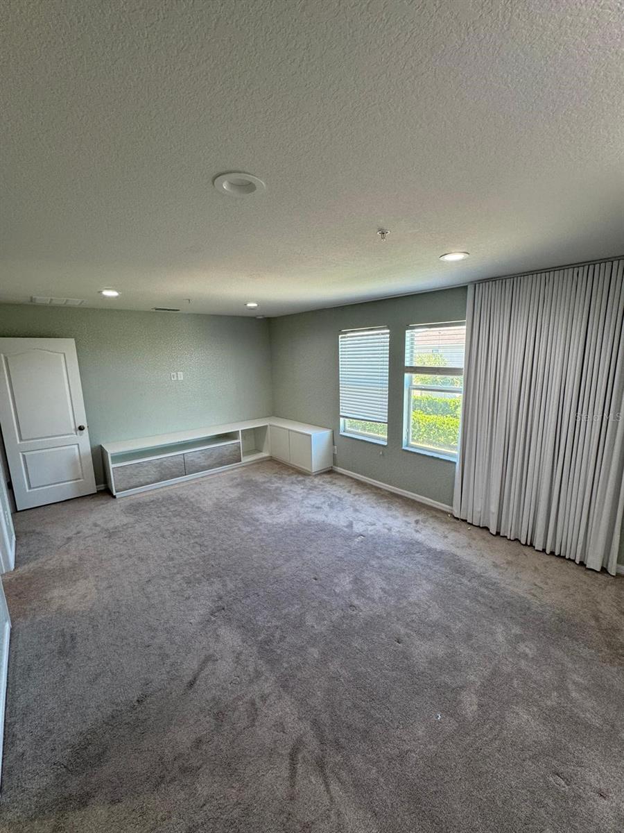 VILLAGES/WESMERE N - Residential Lease