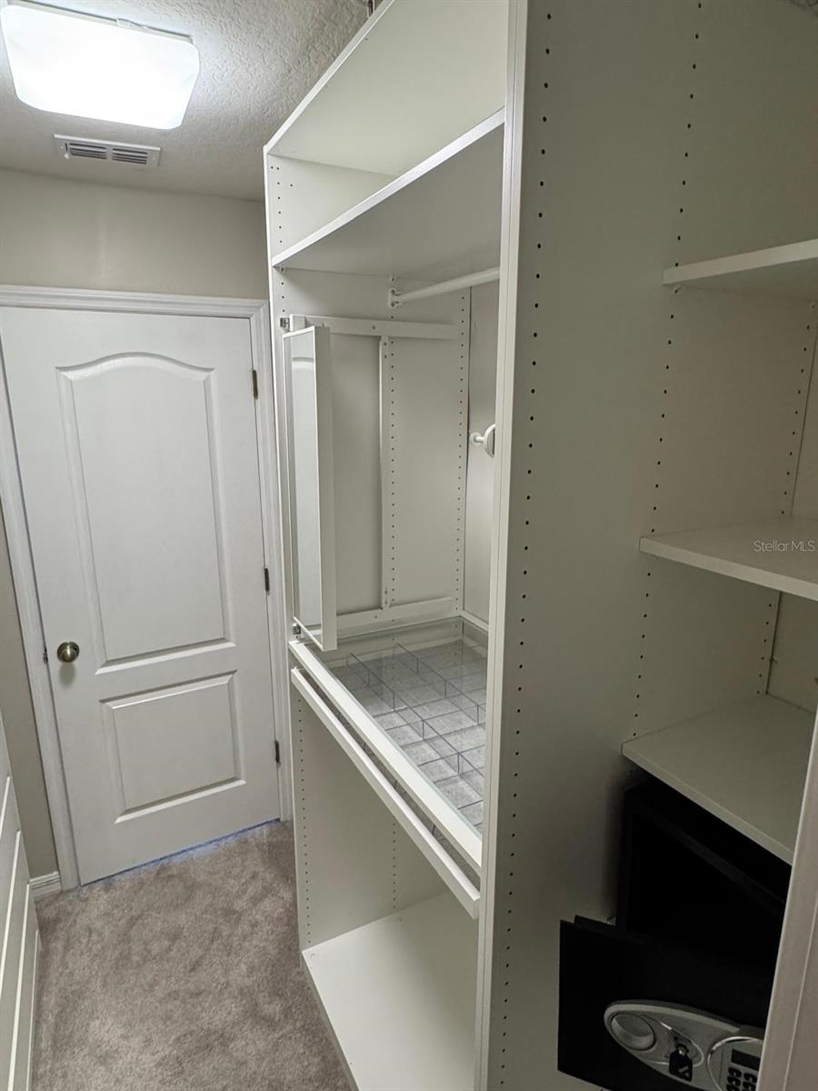 VILLAGES/WESMERE N - Residential Lease