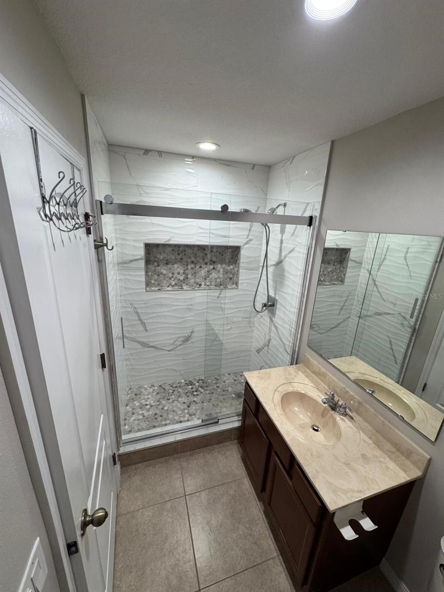 VILLAGES/WESMERE N - Residential Lease