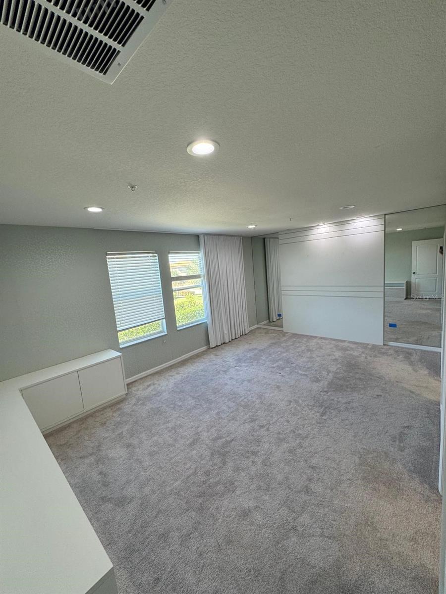 VILLAGES/WESMERE N - Residential Lease