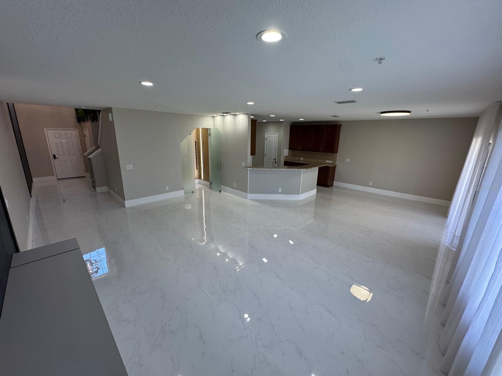 VILLAGES/WESMERE N - Residential Lease