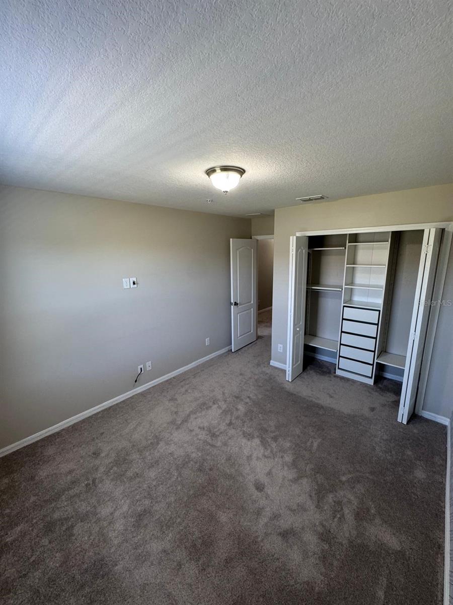 VILLAGES/WESMERE N - Residential Lease