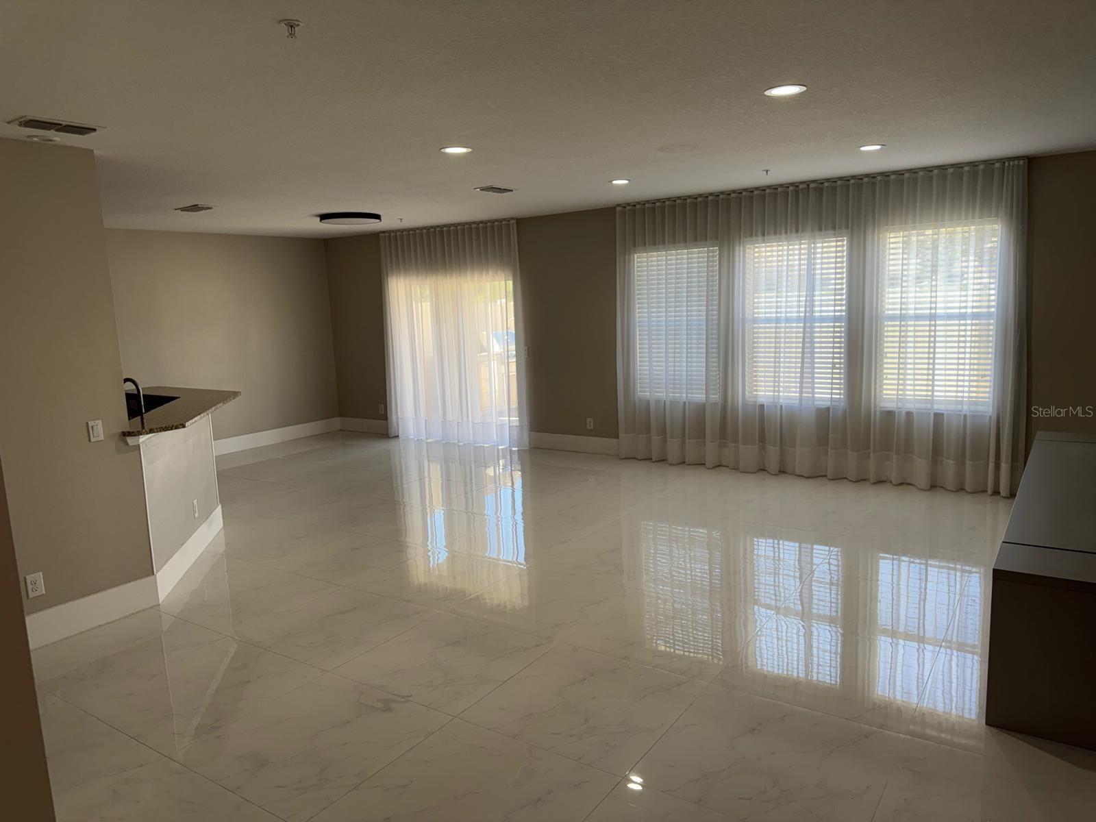 VILLAGES/WESMERE N - Residential Lease