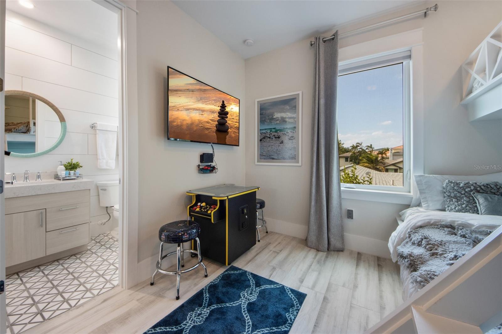 SHORE ACRES - Residential