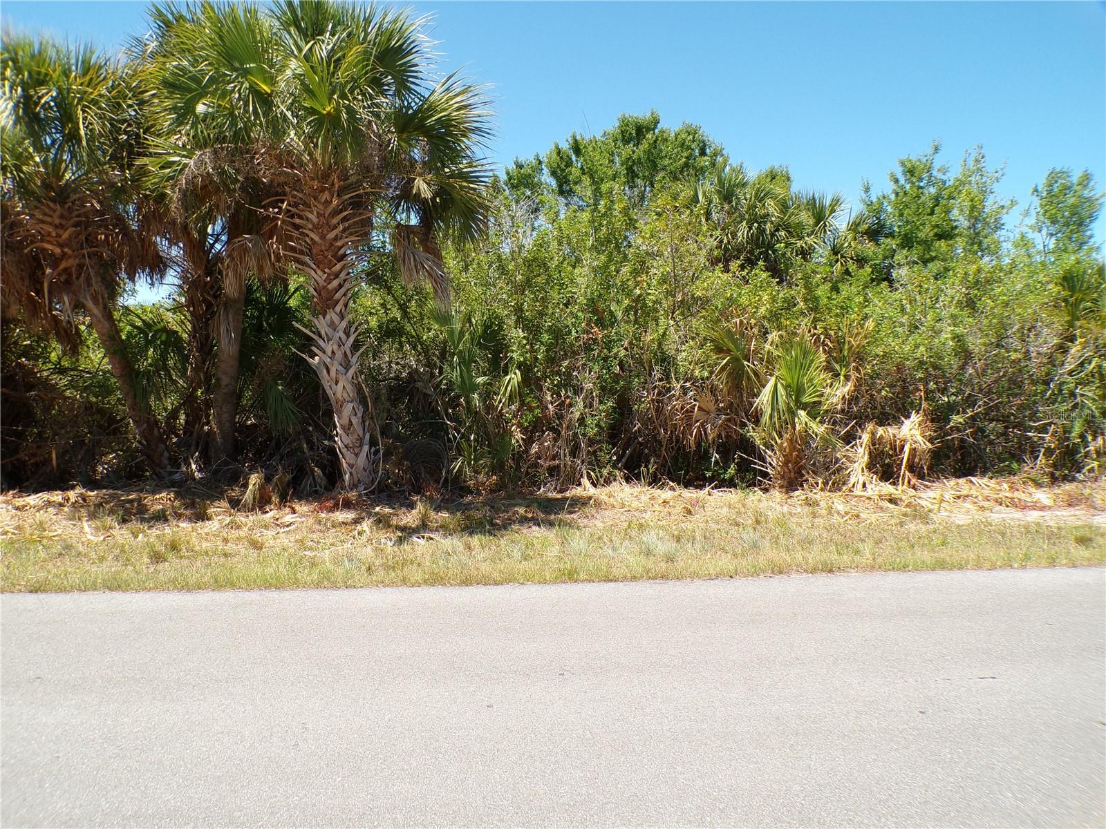 PORT CHARLOTTE SEC 072 - Land