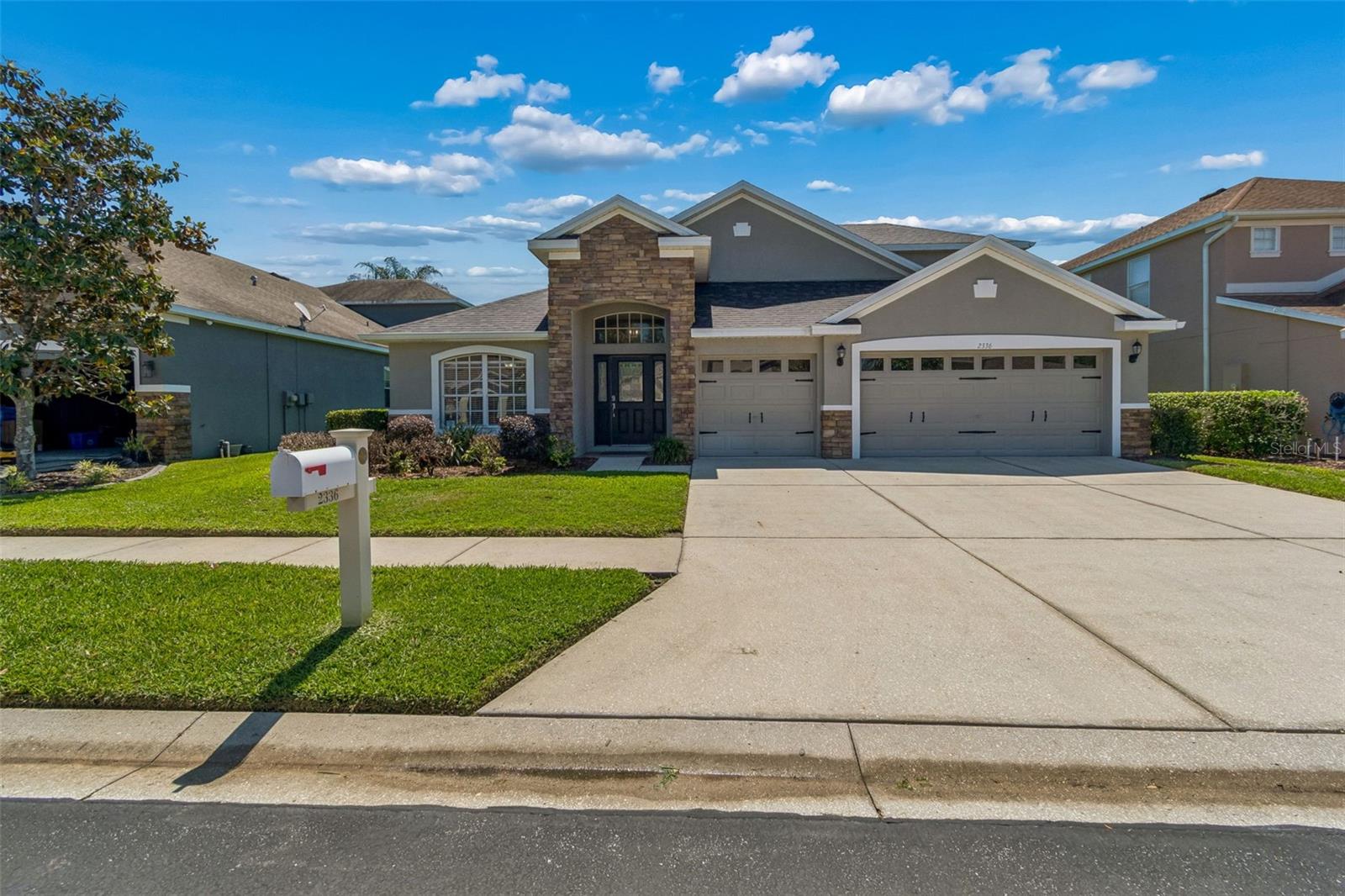 2336 NESSLEWOOD DRIVE