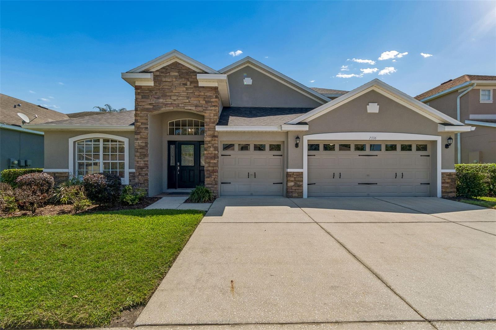 2336 NESSLEWOOD DRIVE