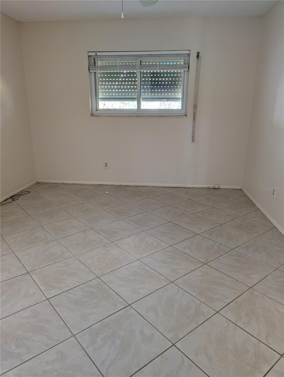 PARKSIDE VILLAS - Residential