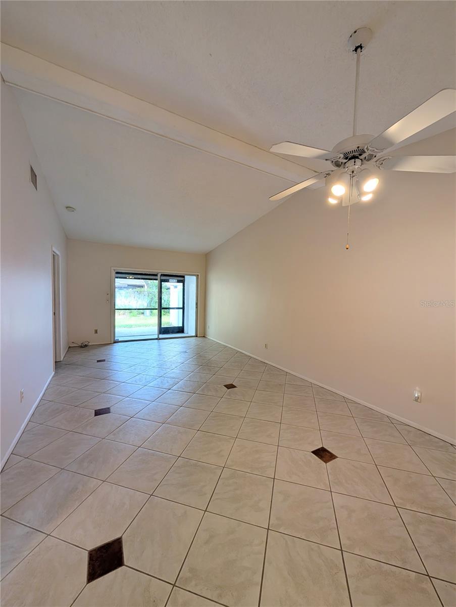 PARKSIDE VILLAS - Residential