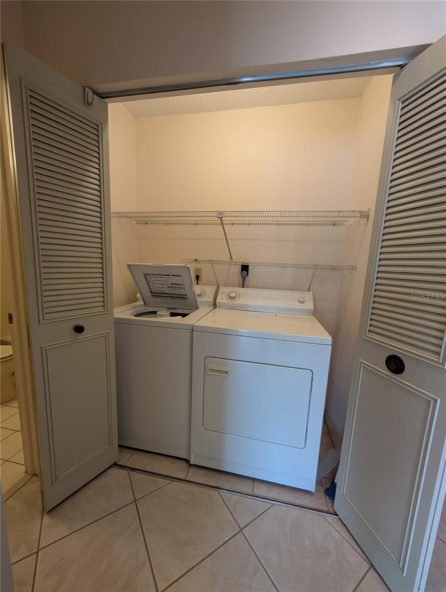 PARKSIDE VILLAS - Residential