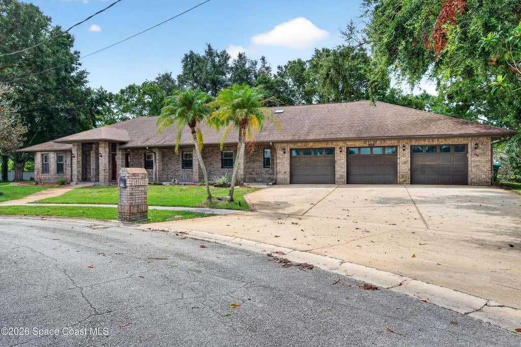 Photo of 415 Cheyenne Trail, Merritt Island, FL 32953 (MLS # O6429872)