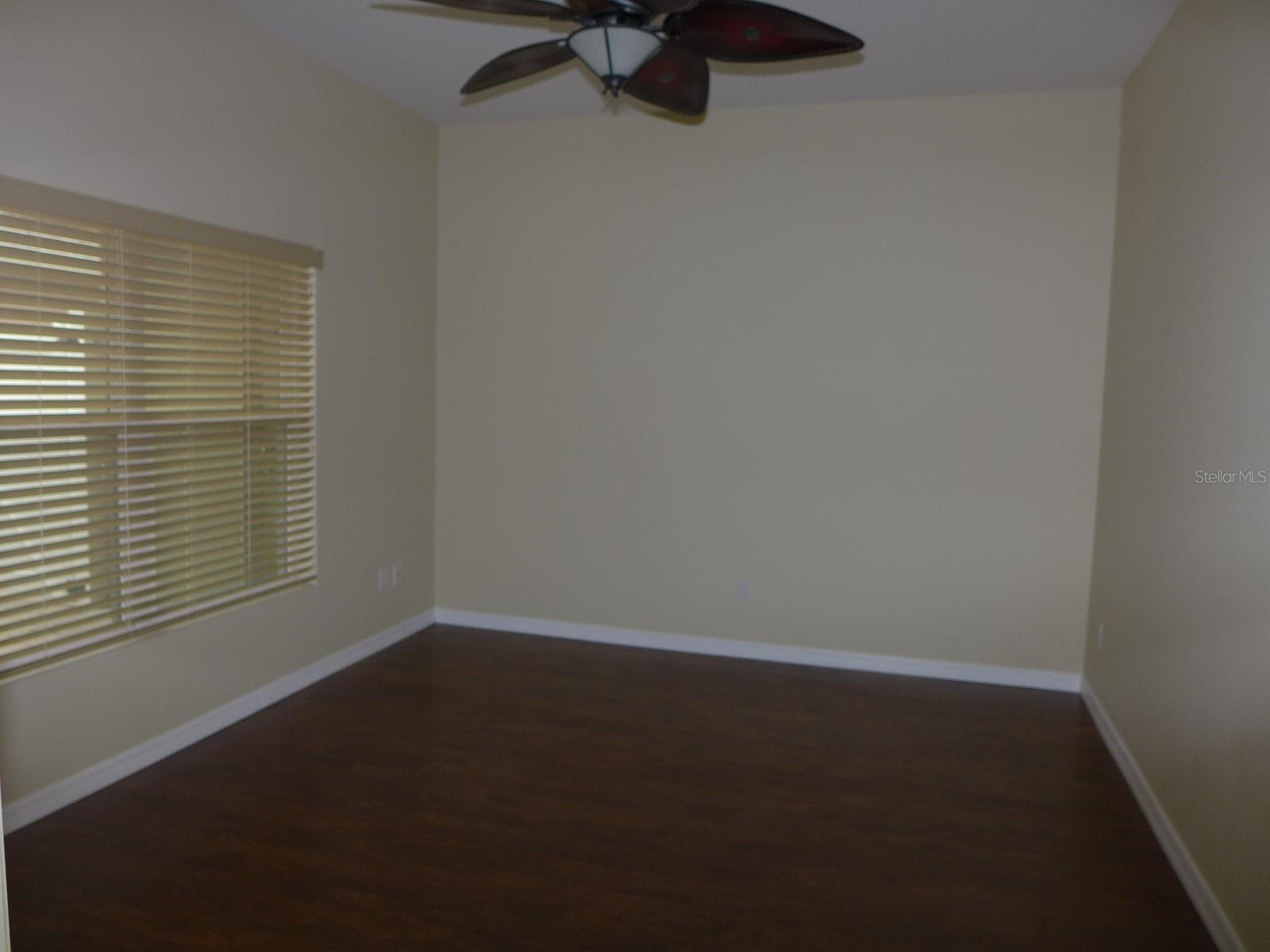 GROVELAND WATERSIDE POINTE PH 01 - Residential Lease