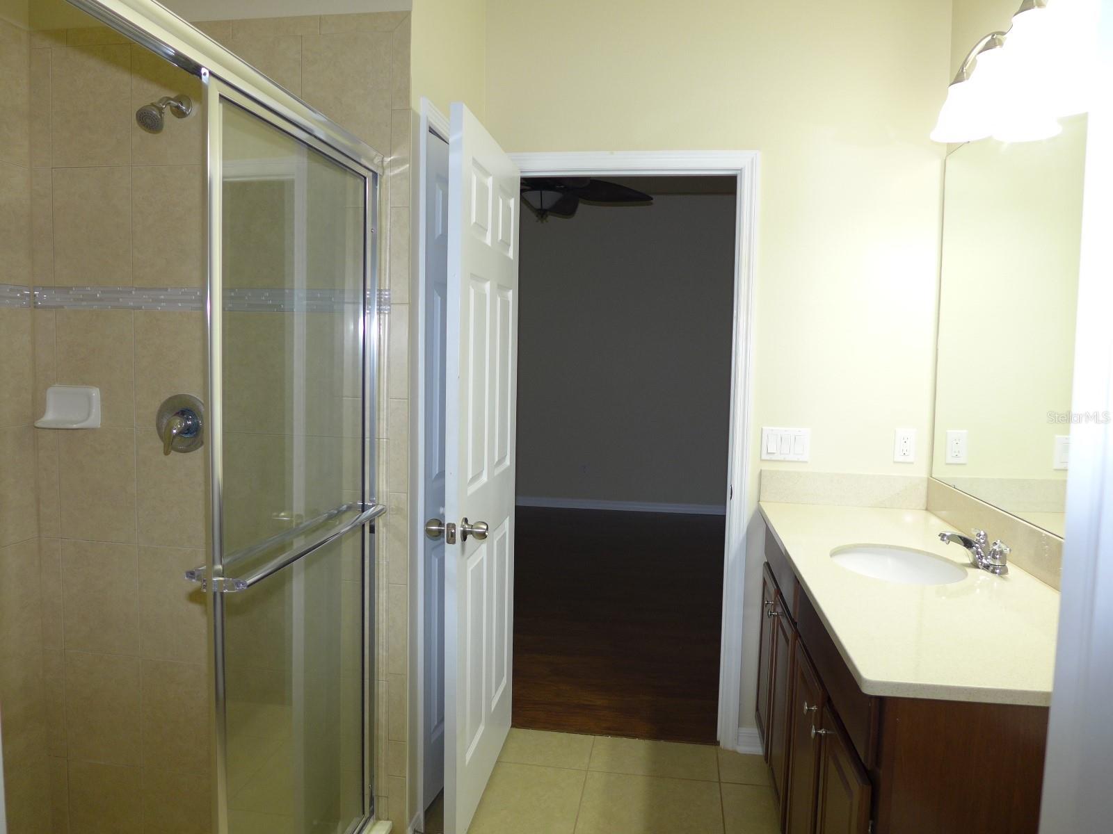 GROVELAND WATERSIDE POINTE PH 01 - Residential Lease