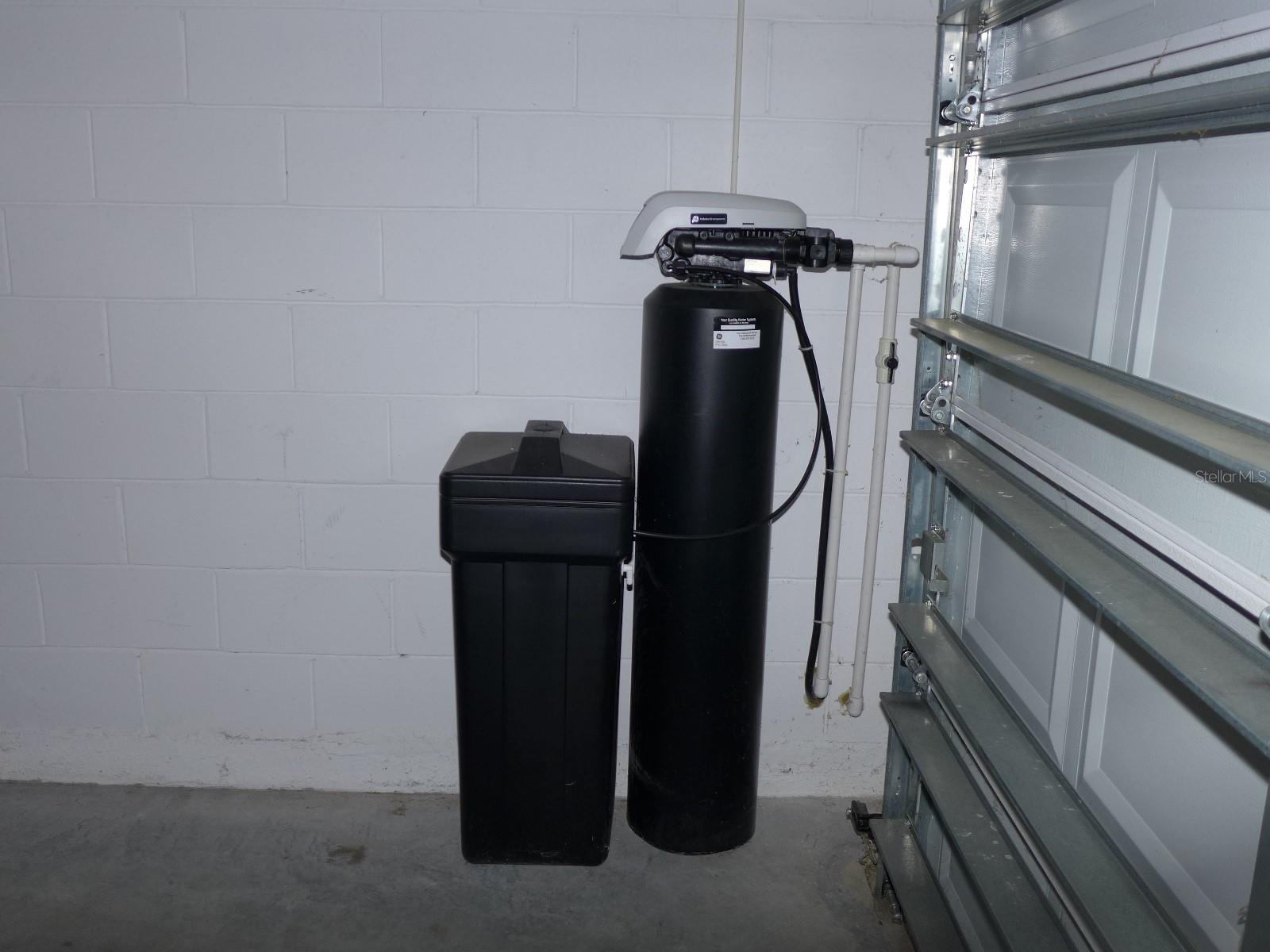 GROVELAND WATERSIDE POINTE PH 01 - Residential Lease