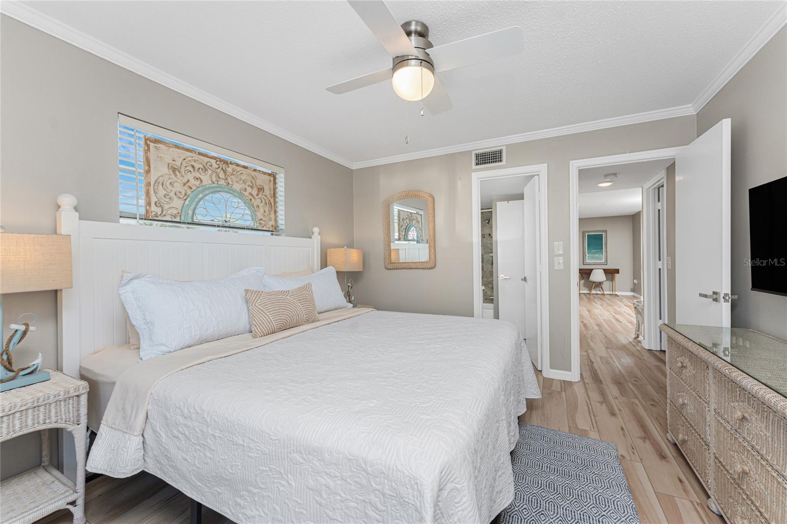 DEVINES TURTLE BAY - Residential Lease