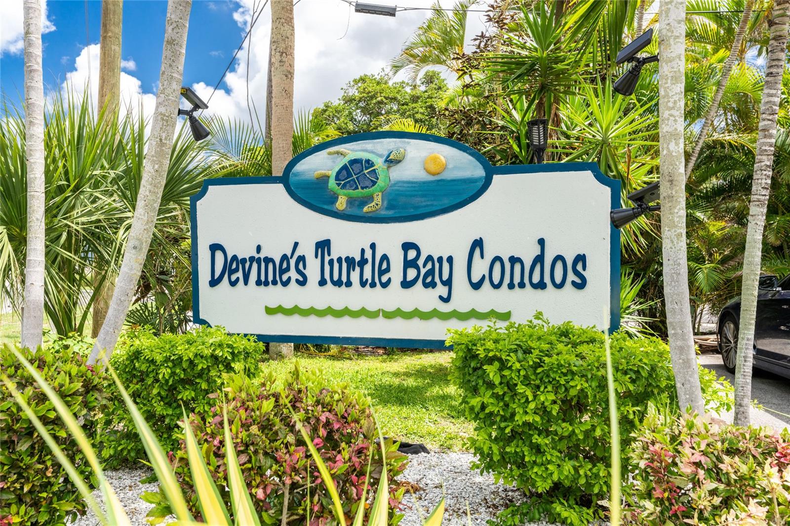 DEVINES TURTLE BAY - Residential Lease
