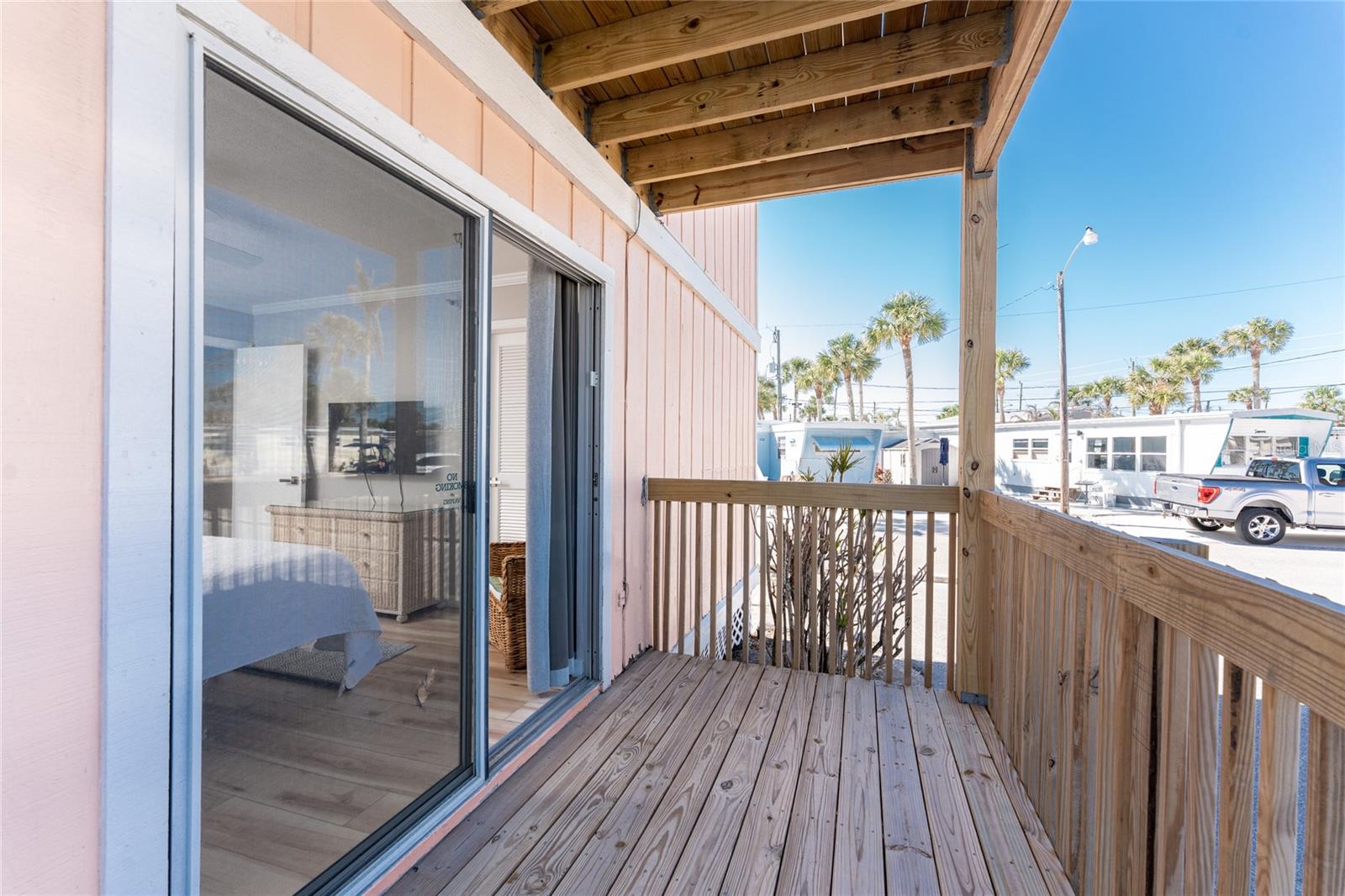DEVINES TURTLE BAY - Residential Lease