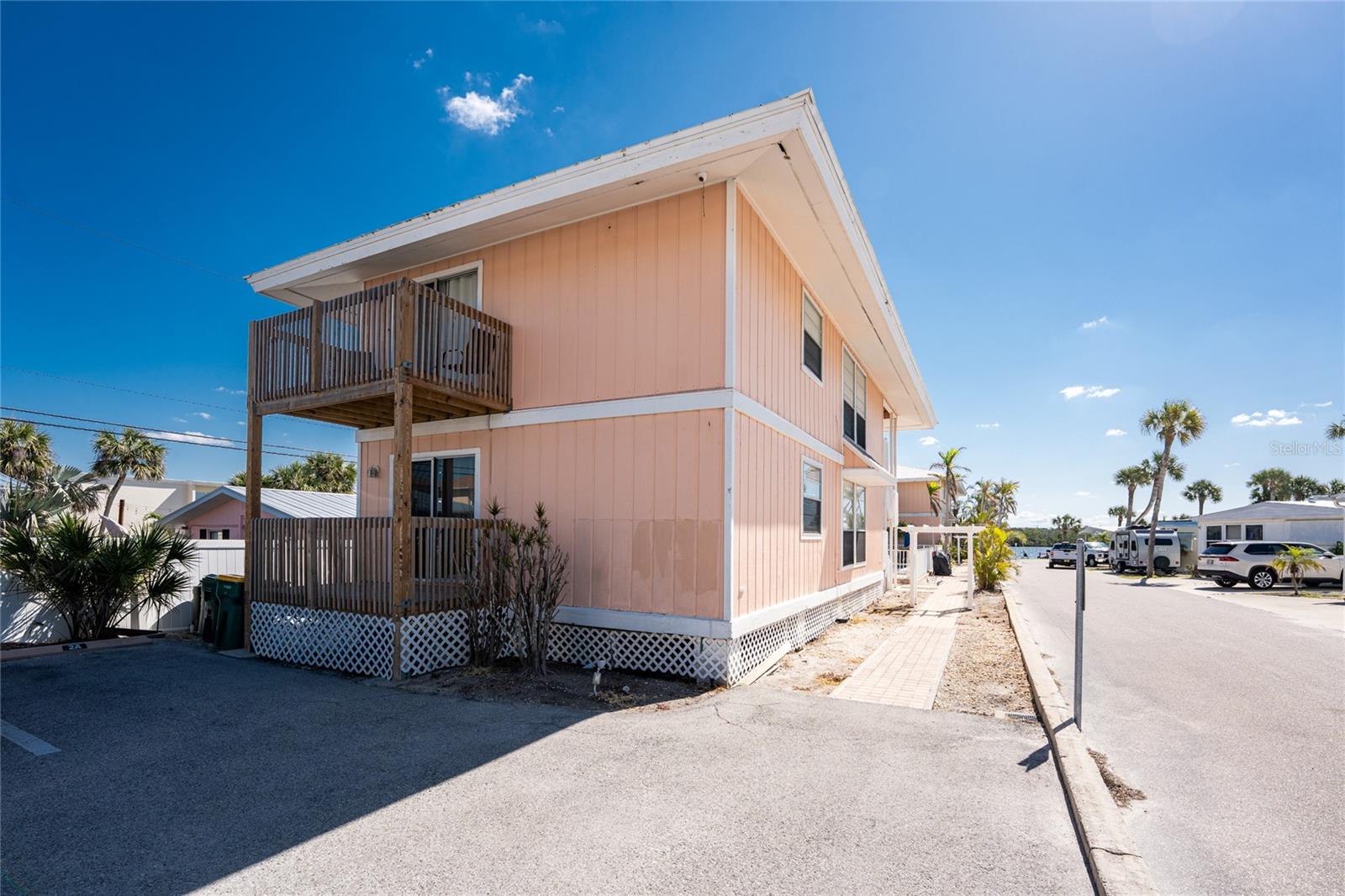 DEVINES TURTLE BAY - Residential Lease
