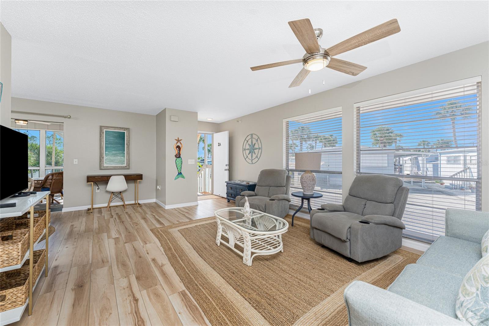 DEVINES TURTLE BAY - Residential Lease