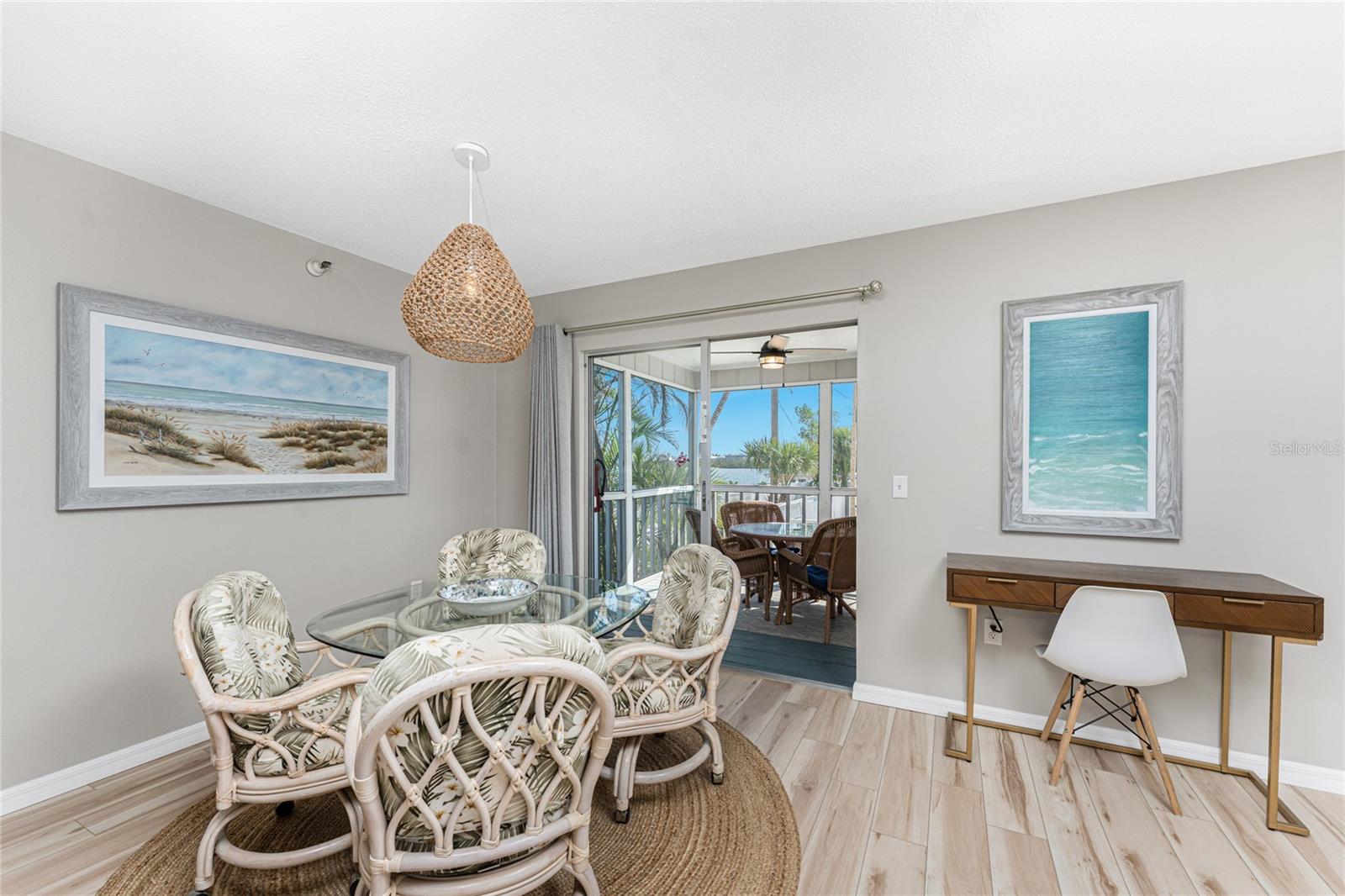 DEVINES TURTLE BAY - Residential Lease
