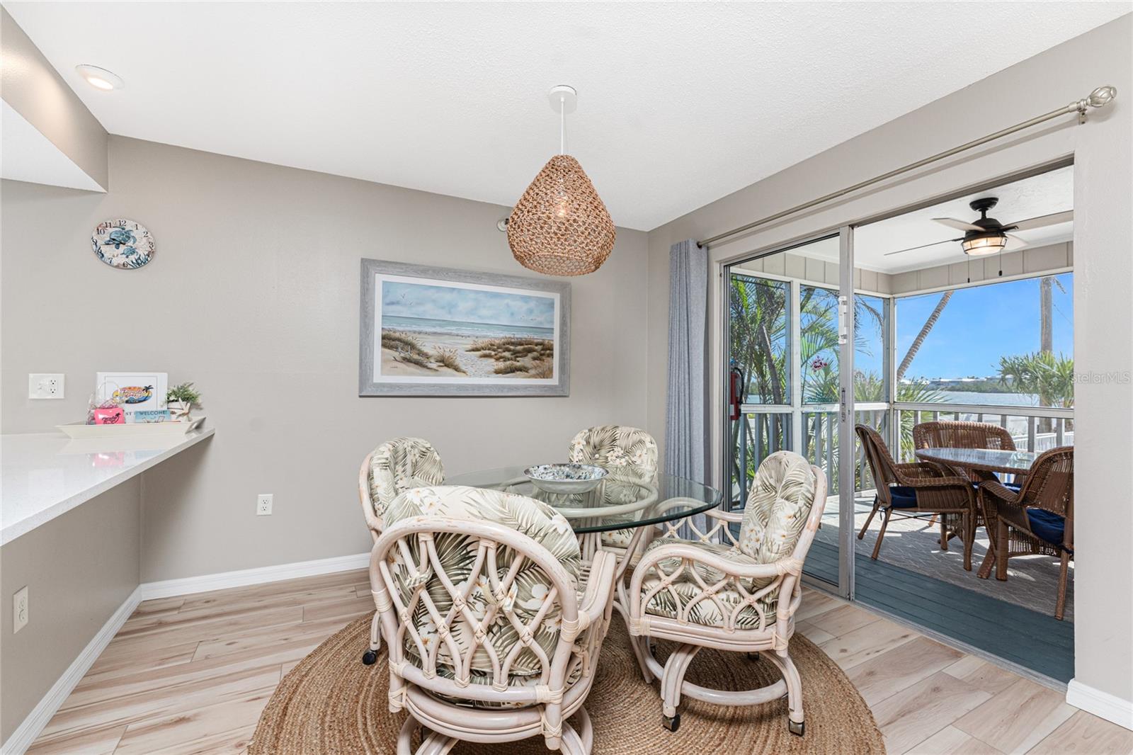 DEVINES TURTLE BAY - Residential Lease