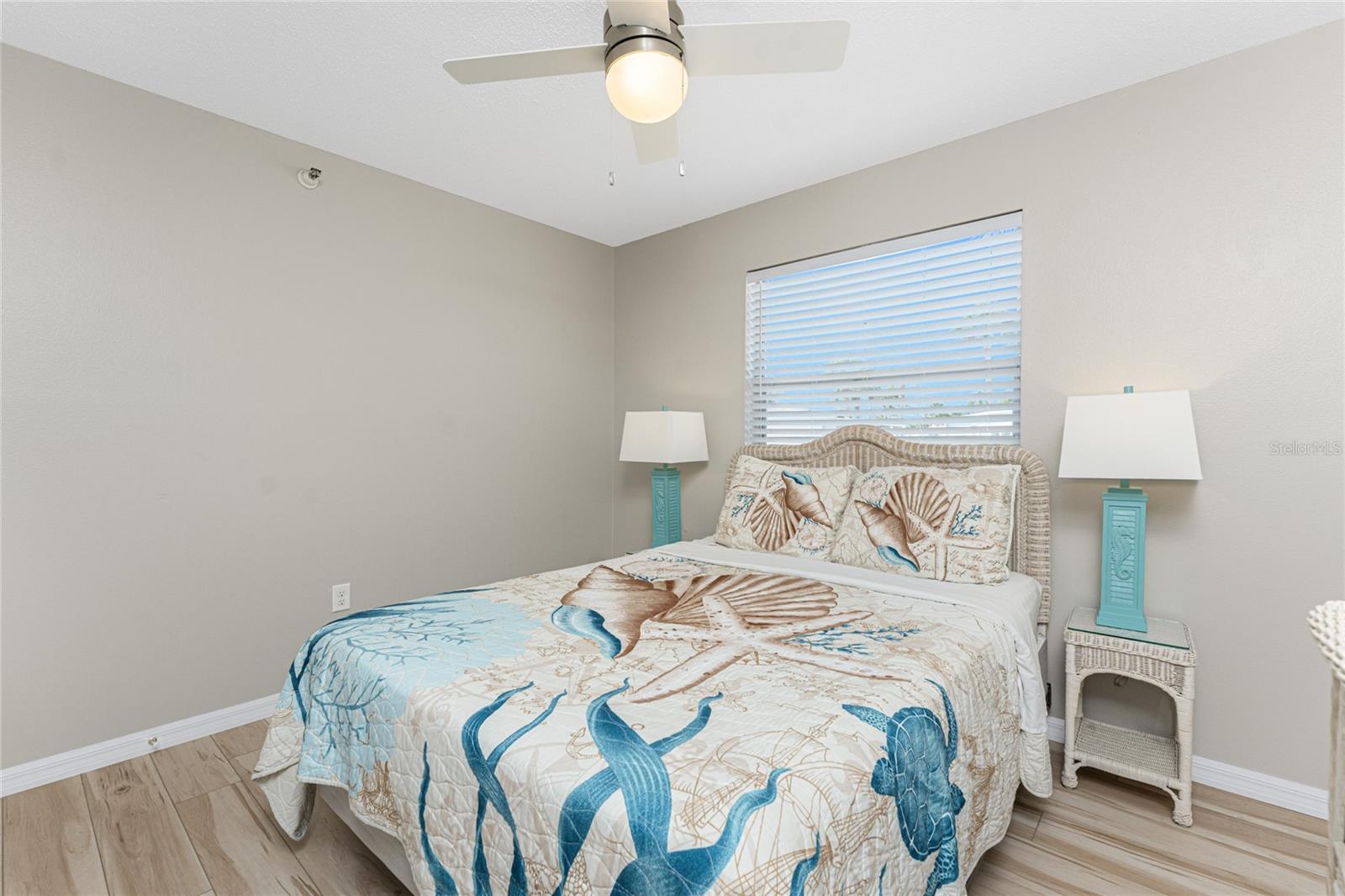 DEVINES TURTLE BAY - Residential Lease