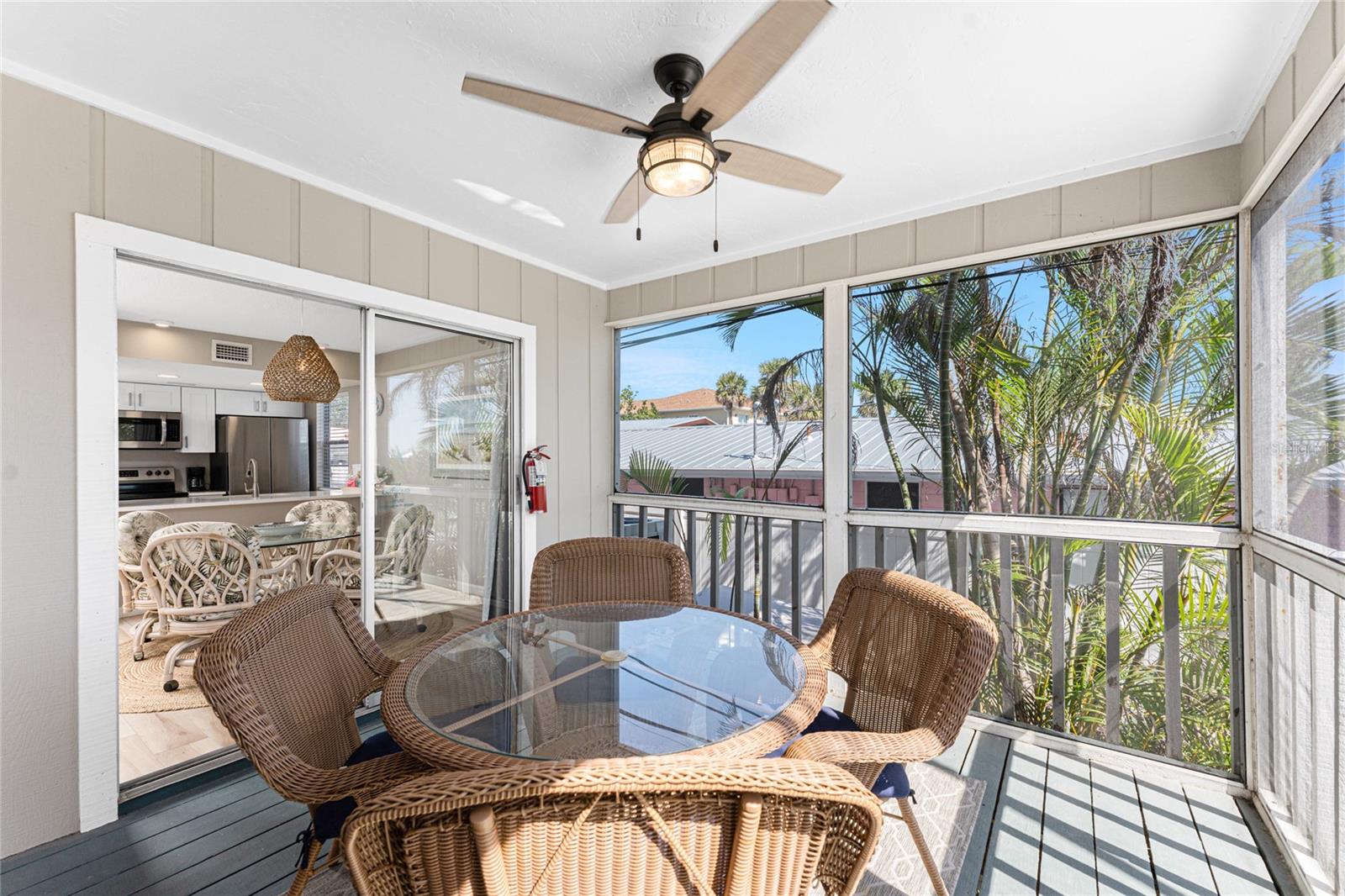 DEVINES TURTLE BAY - Residential Lease