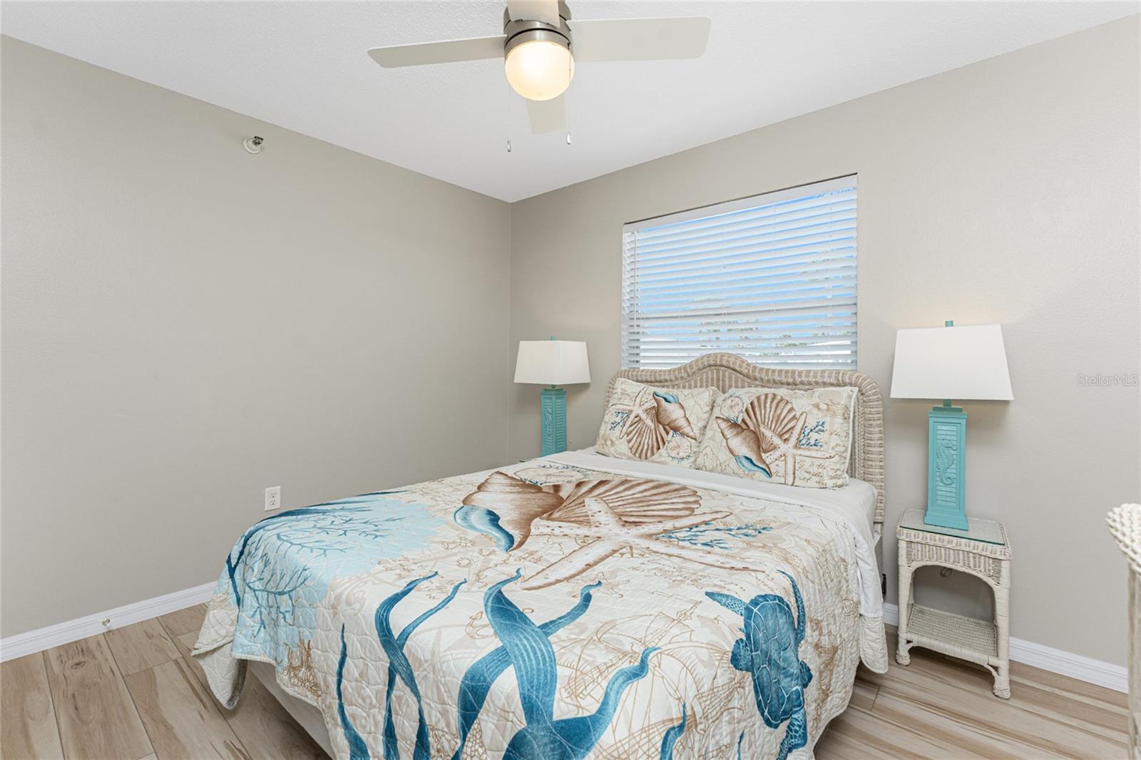 DEVINES TURTLE BAY - Residential Lease