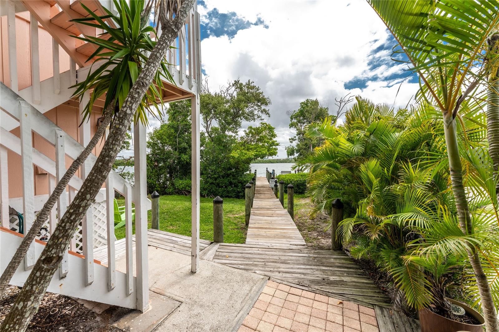 DEVINES TURTLE BAY - Residential Lease
