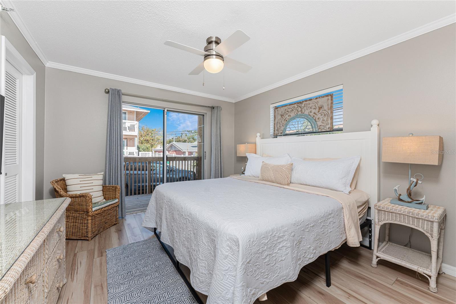 DEVINES TURTLE BAY - Residential Lease