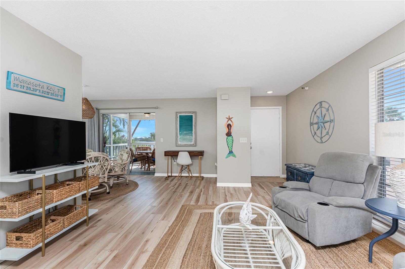 DEVINES TURTLE BAY - Residential Lease