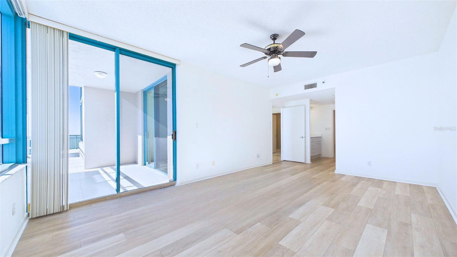 ULTIMAR ONE CONDO - Residential