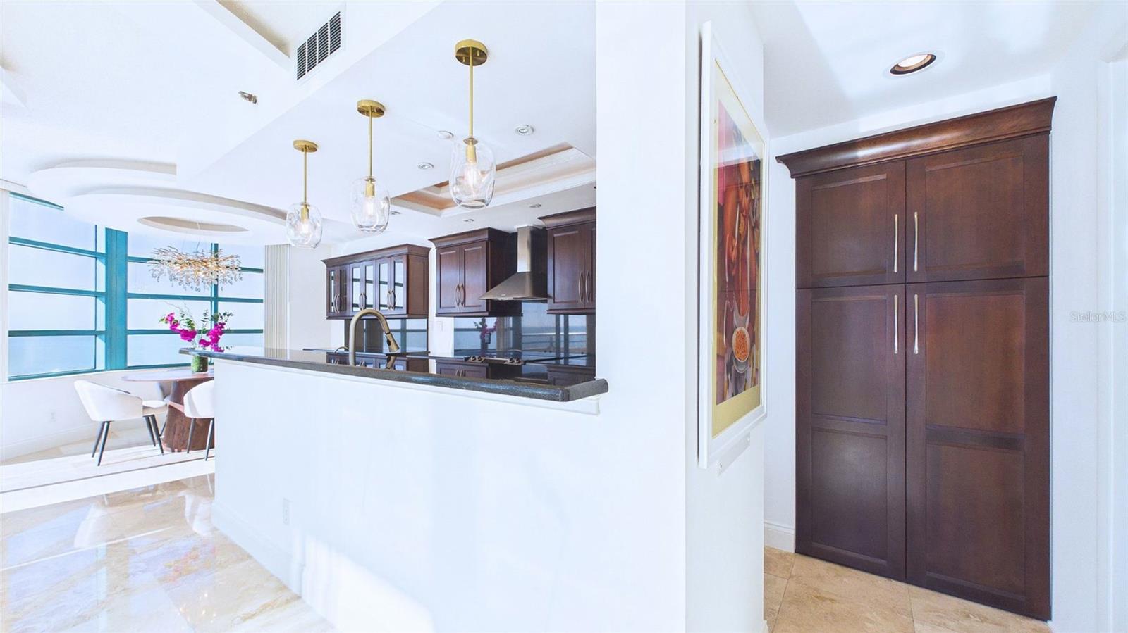 ULTIMAR ONE CONDO - Residential