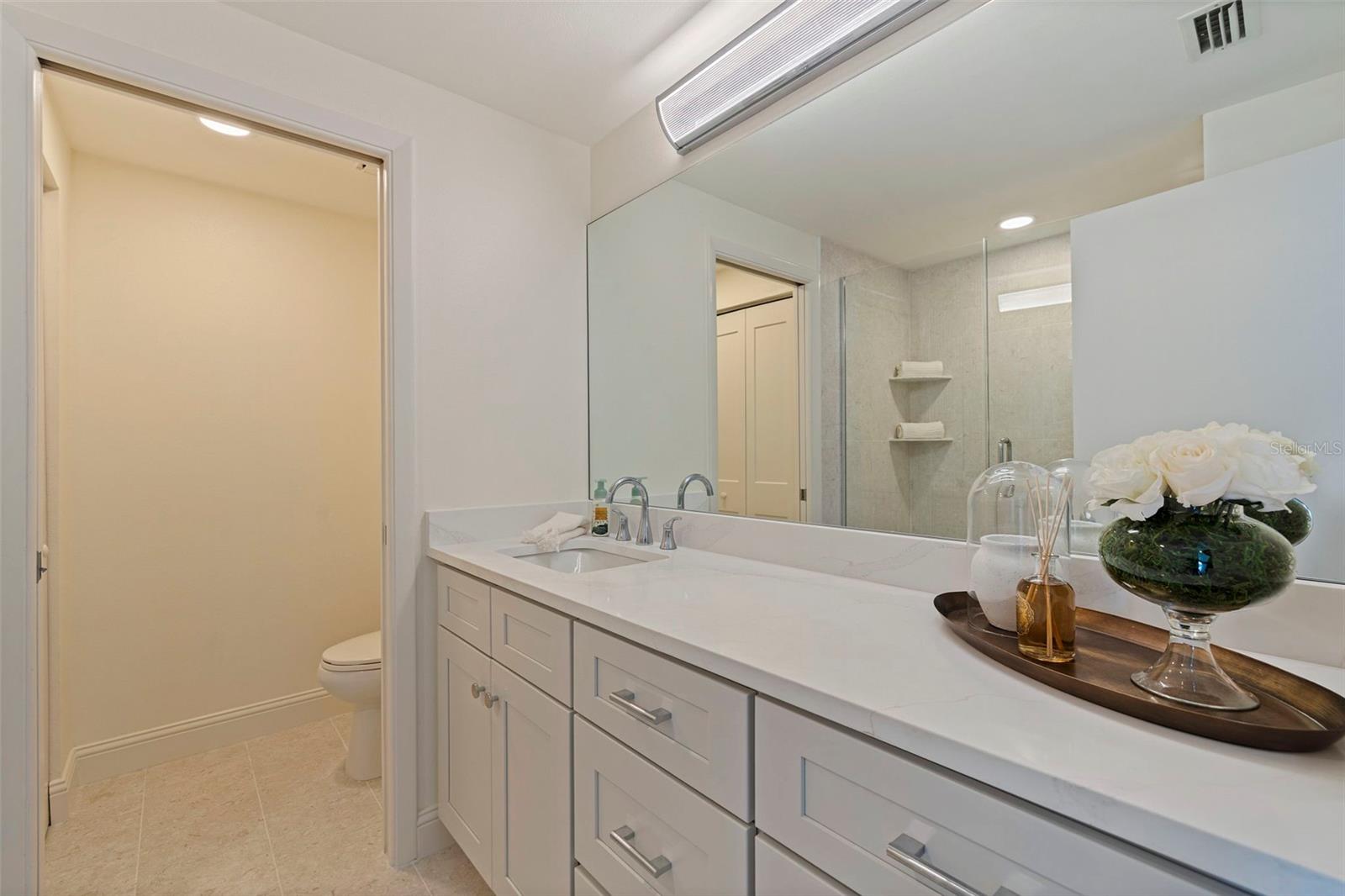 ULTIMAR ONE CONDO - Residential