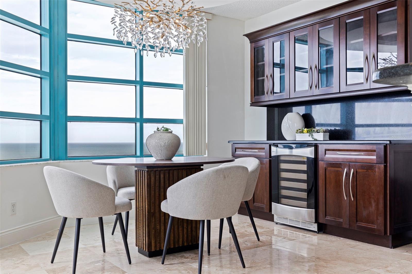 ULTIMAR ONE CONDO - Residential