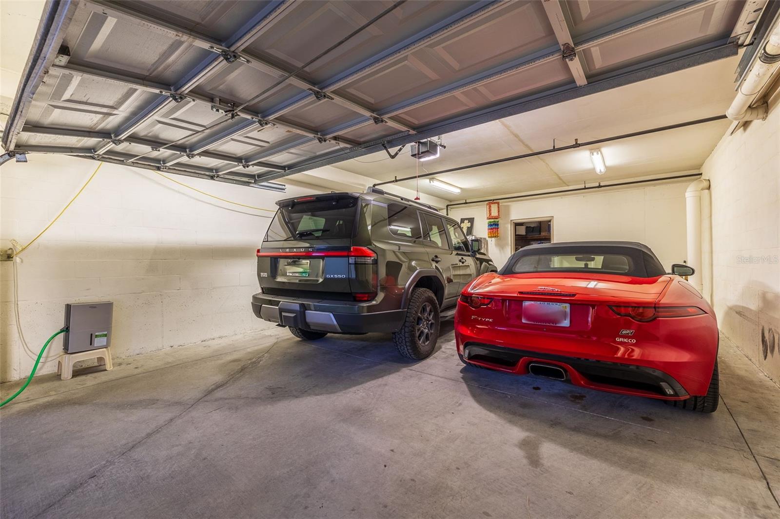 ULTIMAR ONE CONDO - Residential