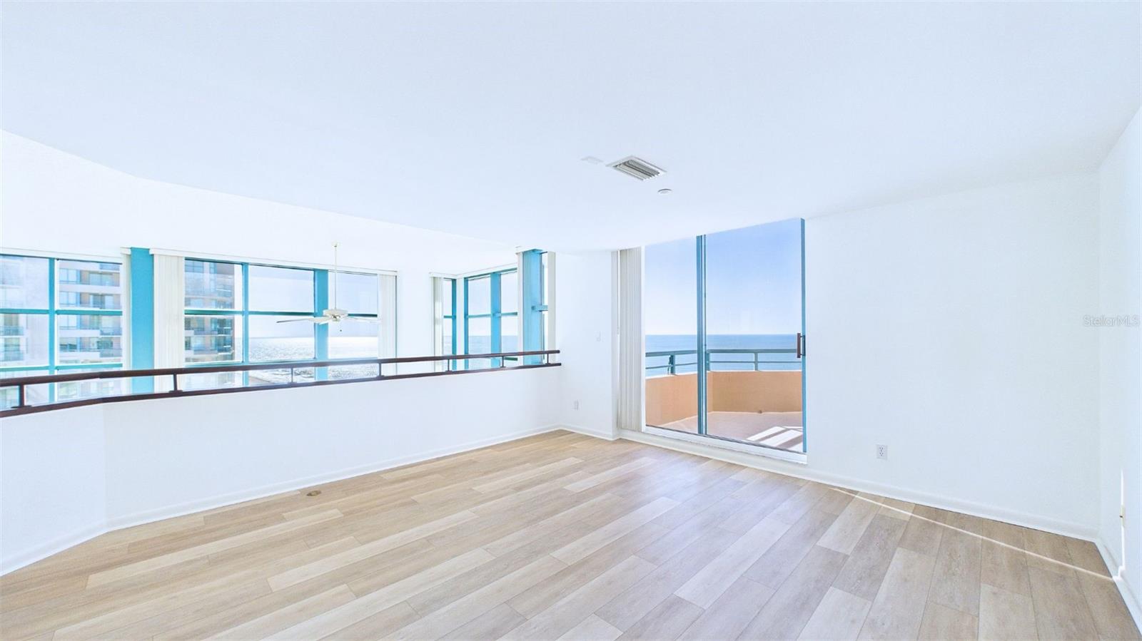 ULTIMAR ONE CONDO - Residential