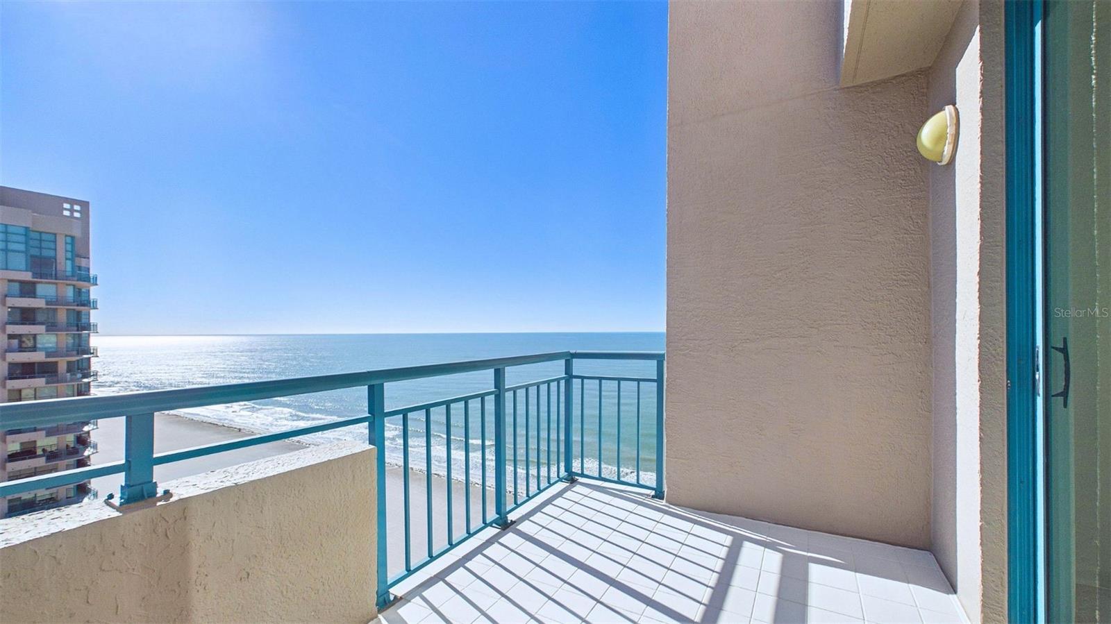 ULTIMAR ONE CONDO - Residential