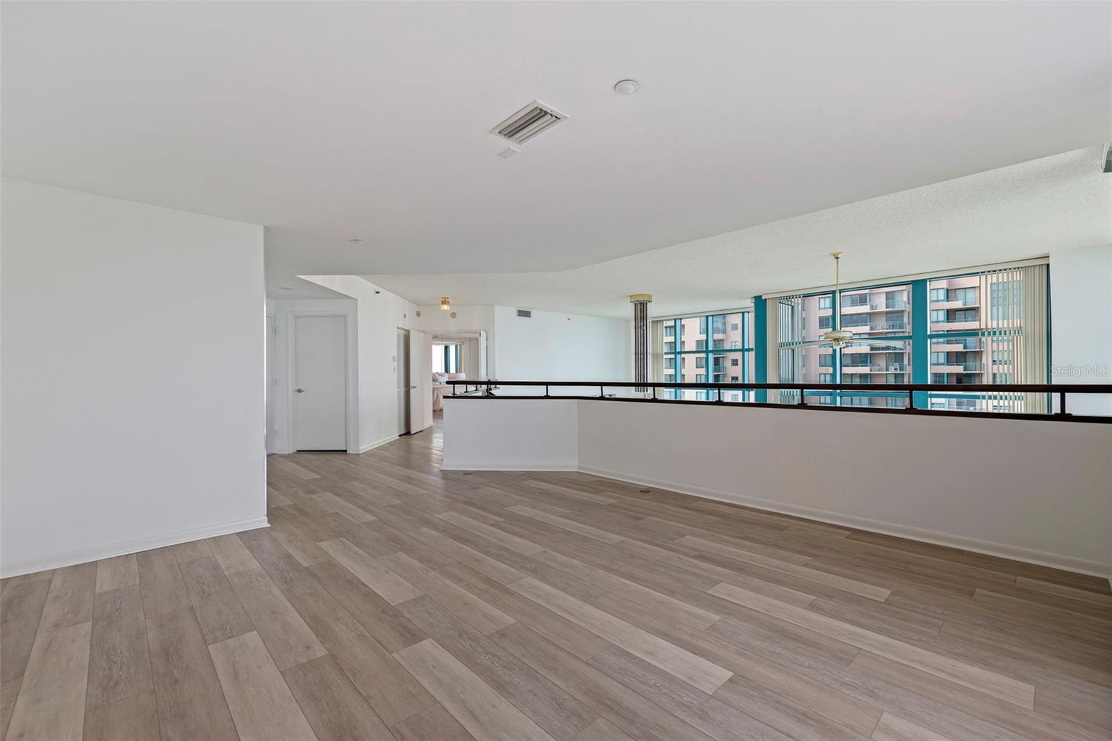 ULTIMAR ONE CONDO - Residential