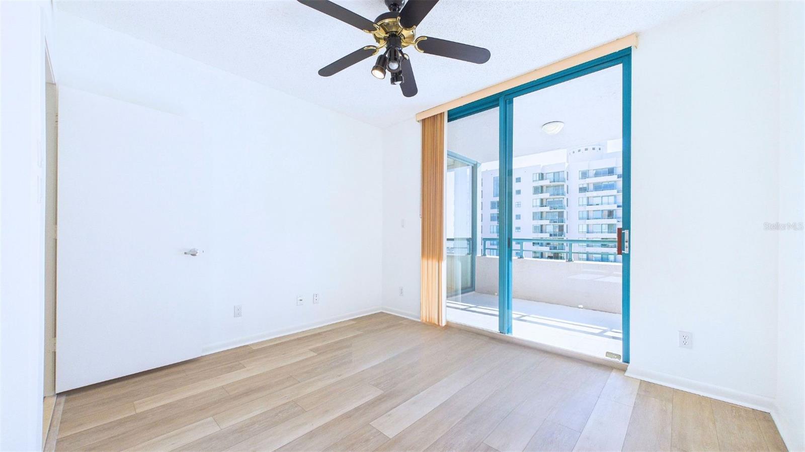 ULTIMAR ONE CONDO - Residential