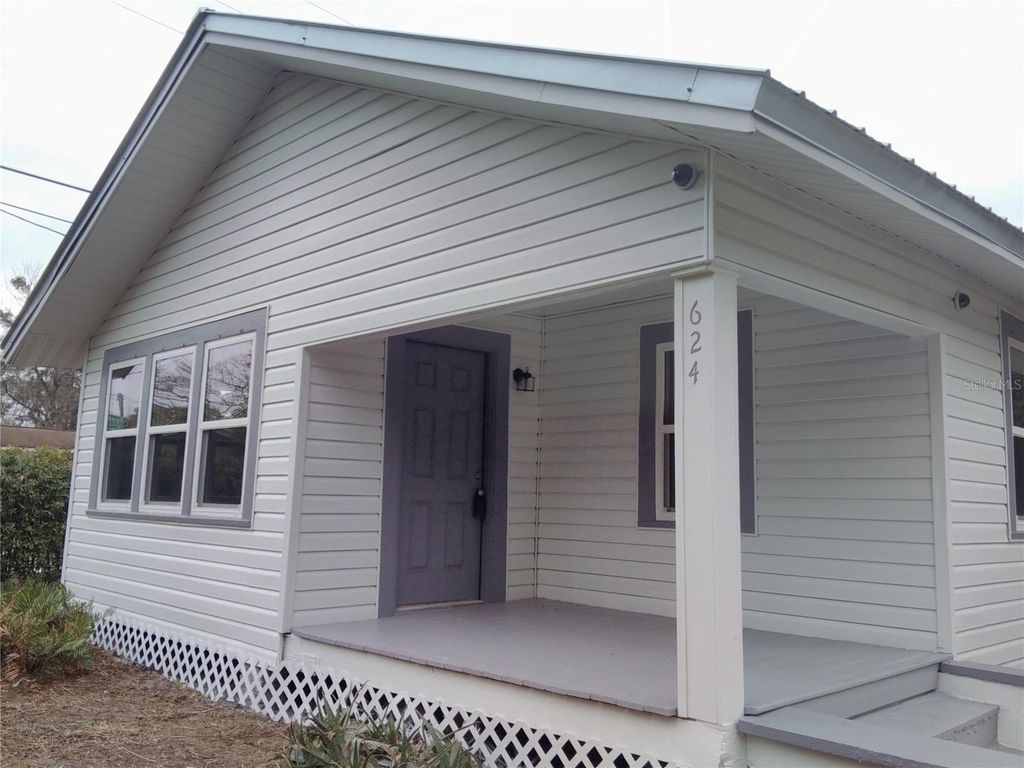 Photo of 624 E Howry Avenue, Deland, FL 32724 (MLS # V4947316)