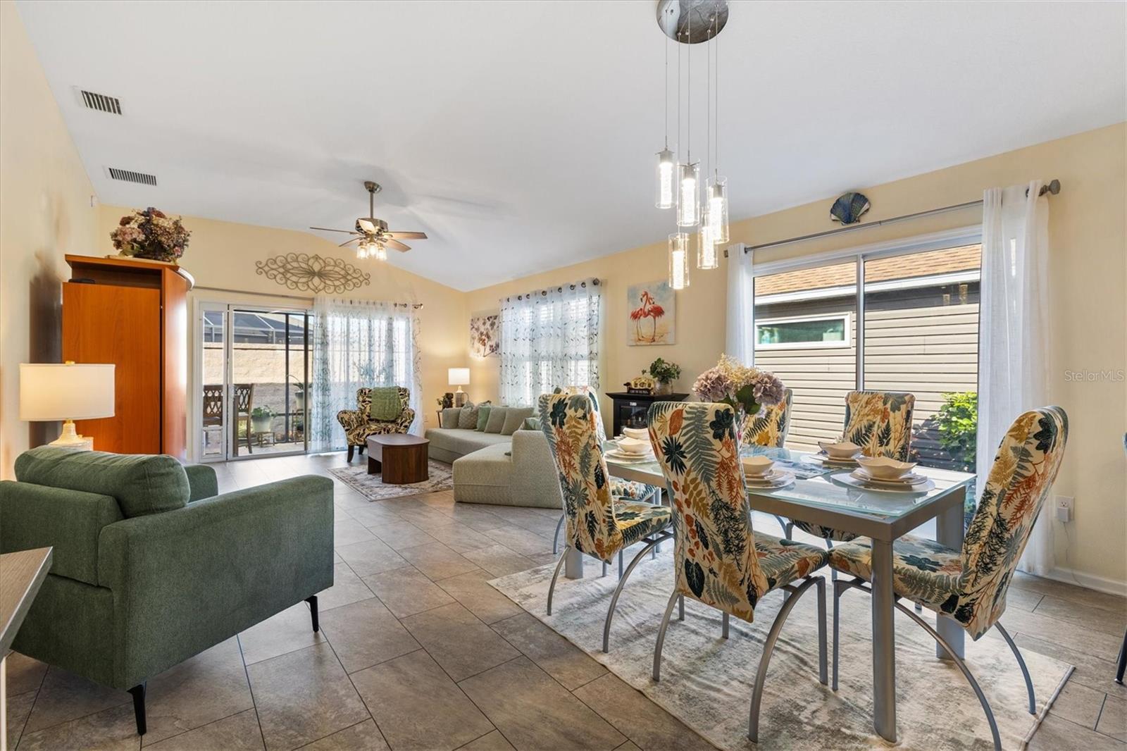 SOUTHERN OAKS TAYLOR VILLAS - Residential