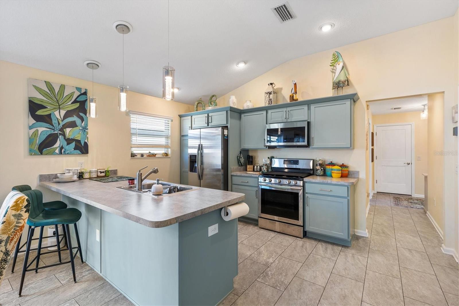 SOUTHERN OAKS TAYLOR VILLAS - Residential