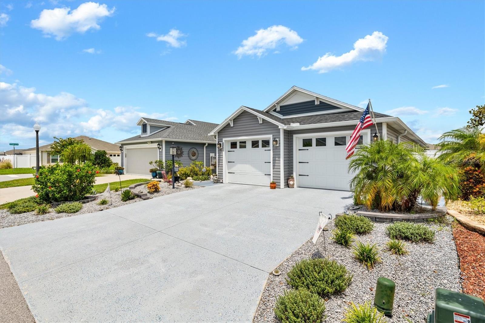 SOUTHERN OAKS TAYLOR VILLAS - Residential